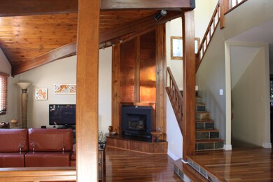 LIVING ROOM 1