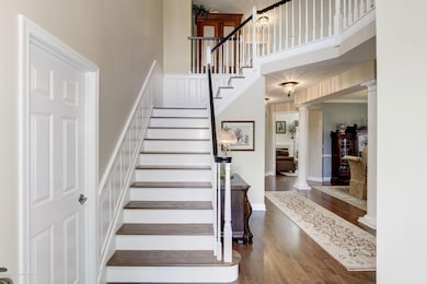 27 W Parsonage Way, Manalapan, NJ 07726 - photo 4