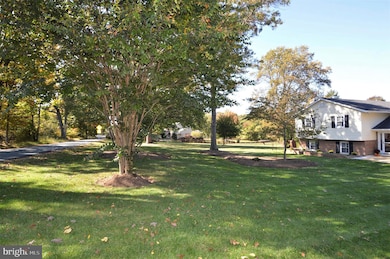 12614 Oxon Rd, Herndon, VA 20171 - photo 5