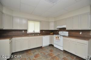 74 Beaver St, Lehighton, PA 18235 - photo 3