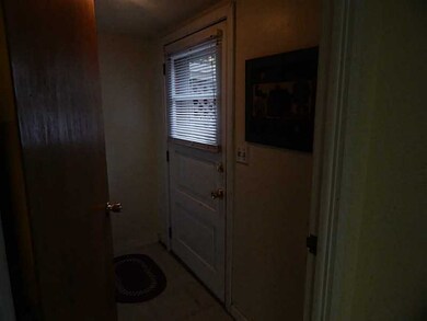 Entry. PRIVATE entrance