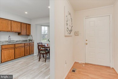 6925 Turnberry Ct, Frederick, MD 21703 - photo 3