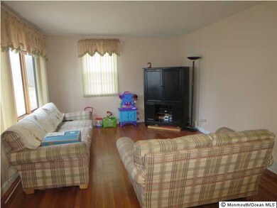 24 Elizabeth Pkwy, Eatontown, NJ 07724 - photo 5