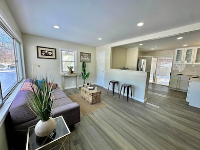 8133 W Glen Ave, Milwaukee, WI 53218 - photo 3