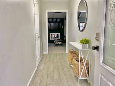 2712 Perry Ln, Alvin, TX 77511 - photo 4