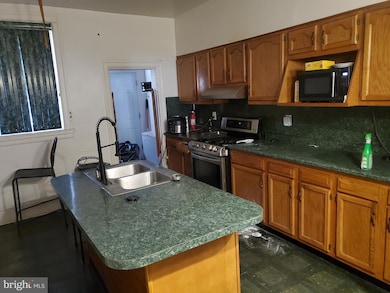 6058 Webster St, Philadelphia, PA 19143 - photo 4