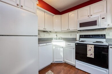 3219 Dalewood Ave SE, Cedar Rapids, IA 52403 - photo 7