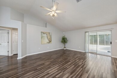 6-web-or-mls-1255 Jefferyscot Dr-02