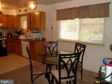 unlisted-address, Capitol Heights, MD 20743 - photo 6