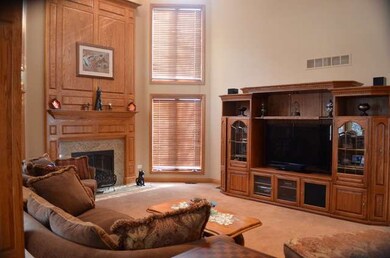 1843 Robert Ln, Naperville, IL 60564 - photo 5