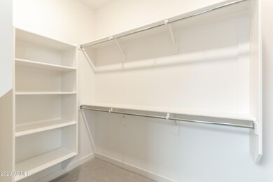 124.042_PrimaryCloset