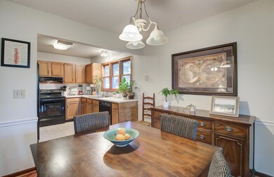 Dining Area to Kitchen