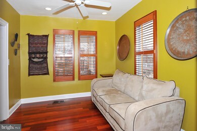 913 44th St NE, Washington, DC 20019 - photo 3