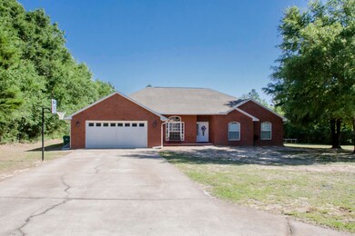 105 Cardinal Ct, Crestview, FL 32539 - photo 2