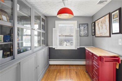 9 Roosevelt Rd, Cumberland, RI 02864 - photo 4