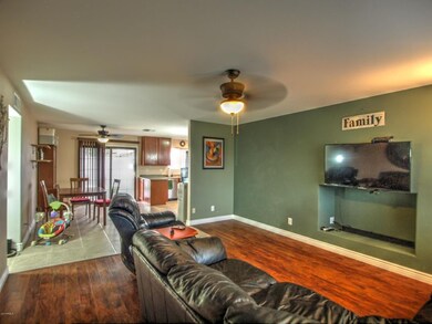 Living room 2