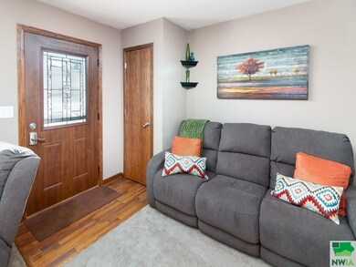 722 4th St, Onawa, IA 51040 - photo 2