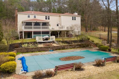 87 Johnny Appleseed Ln, Leominster, MA 01453 - photo 3