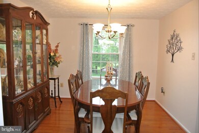 104 Sandhill Rd, Essex, MD 21221 - photo 3