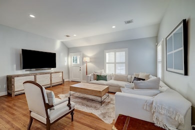 1001 Le Green St, Houston, TX 77009 - photo 4