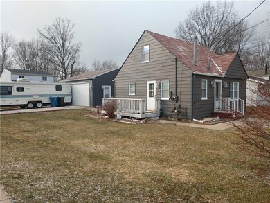 790 Alameda Ave, Sheffield Lake, OH 44054 - photo 2