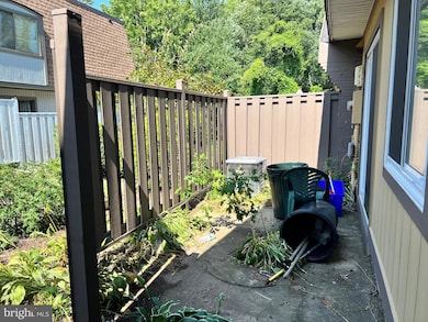 7964 Silverada Place unit 129D, Alexandria, VA 22309 - photo 3