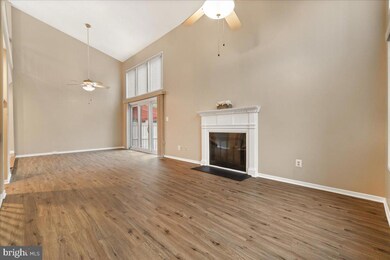 14 Sparrow Valley Ct, Montgomery Village, MD 20886 - photo 3