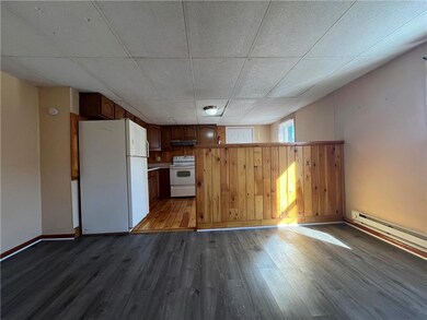 501 N Railroad St unit 3, Tamaqua, PA 18252 - photo 4