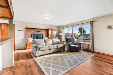2703 Patnode St, Yakima, WA 98901 - photo 6