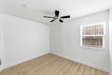 1304 Summit St unit 102, Austin, TX 78741 - photo 7