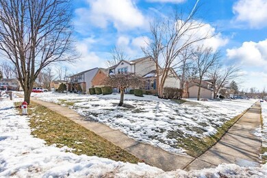 1011 Oakshade Drive-3.jpg-SMALL