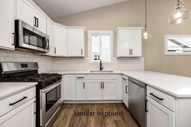 103 N Oak Park Ave unit C, Colfax, IA 50054 - photo 4