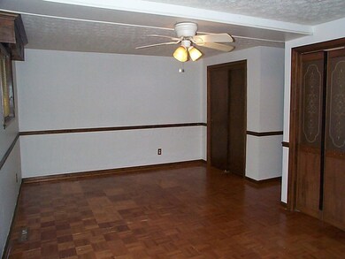 3728 Shirley Ln, Columbus, OH 43228 - photo 4