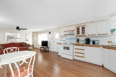 7331 Hedwig Ct, Port Charlotte, FL 33981 - photo 5