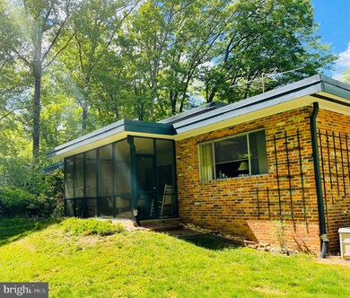 9115 Coronado Terrace, Fairfax, VA 22031 - photo 5