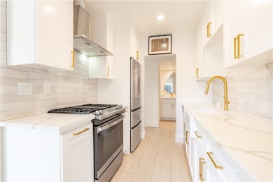 Isn't this kitchen a dream??