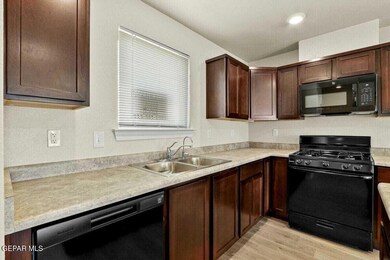 14525 Faxon Yucca, Horizon City, TX 79928 - photo 4