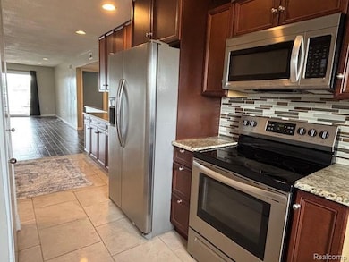 1924 Klingensmith Rd, Bloomfield Hills, MI 48302 - photo 7