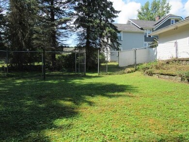 1627 Menoher Blvd, Johnstown, PA 15905 - photo 3