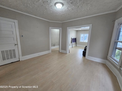 1124 Lafayette St, Scranton, PA 18504 - photo 5