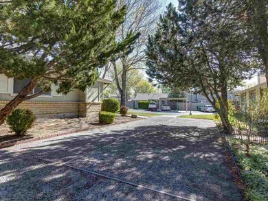 909 Mesa Ridge Dr unit 1, Sparks, NV 89434 - photo 3