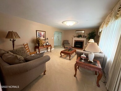 208 Fenton Place, Jacksonville, NC 28540