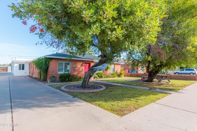 1436 E Monte Vista Rd, Phoenix, AZ 85006 - photo 2