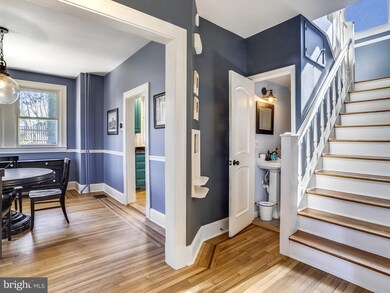 211 Laurel Rd, Linthicum Heights, MD 21090 - photo 4