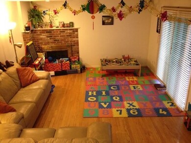 81 Voyagers Ln unit 81, Ashland, MA 01721 - photo 3