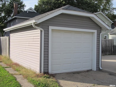 1517 40th St, Rock Island, IL 61201 - photo 6