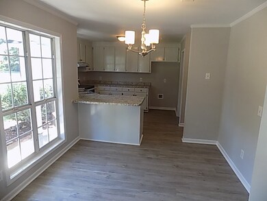 BREAKFAST/KITCHEN