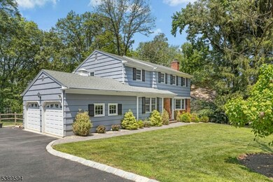 180 Lorraine Dr, Berkeley Heights, NJ 07922 - photo 2