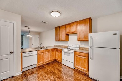 4656 Playschool Dr, Jacksonville, FL 32210 - photo 3