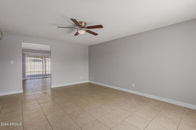 2323 N 49th Ave, Phoenix, AZ 85035 - photo 7